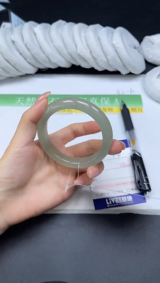 未镶嵌手镯石英质玉024-556