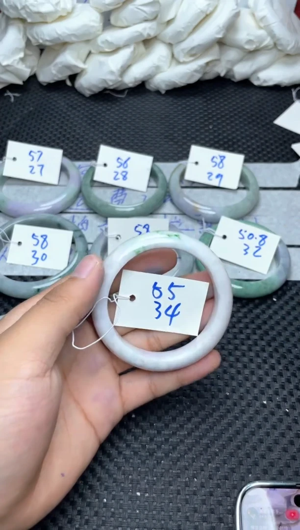 未镶嵌手镯翡翠34