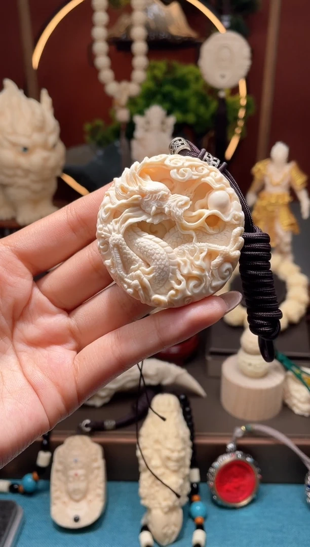 【闪购商品】菩提根/象牙果吊坠【重工版】龙凤呈祥