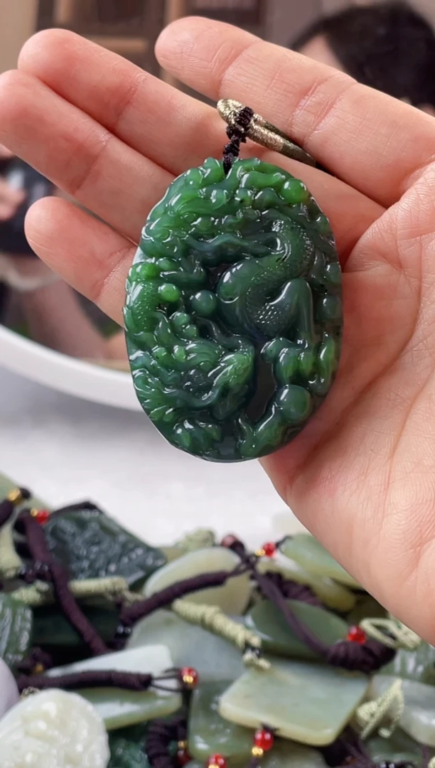 颈饰未镶嵌和田玉拍一发一