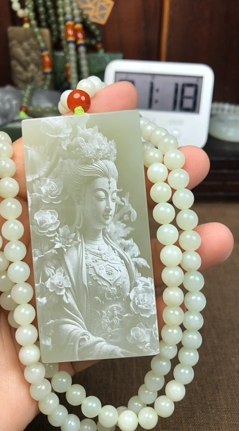 和田玉未镶嵌颈饰 那夜风情王