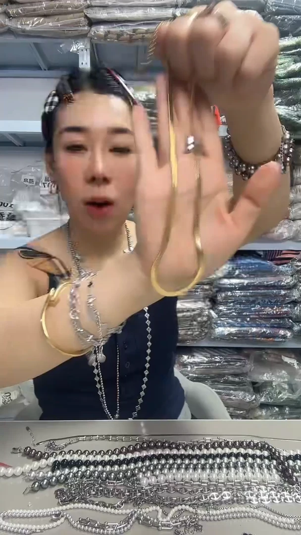 聚酯纤维芳姐饰品福利134