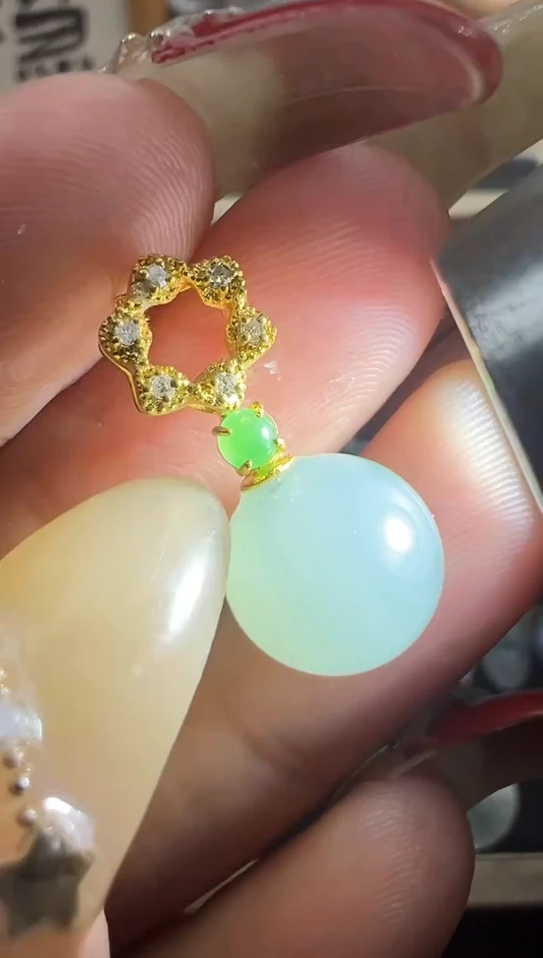【闪购商品】翡翠吊坠(不含链)18K金镶嵌圆珠套链-8556