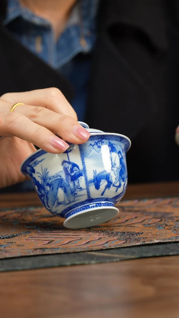 【闪购商品】仪贤堂四爱图盖碗