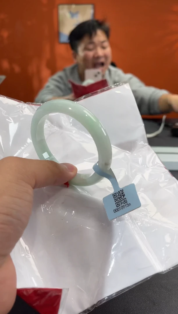 未镶嵌手镯翡翠55