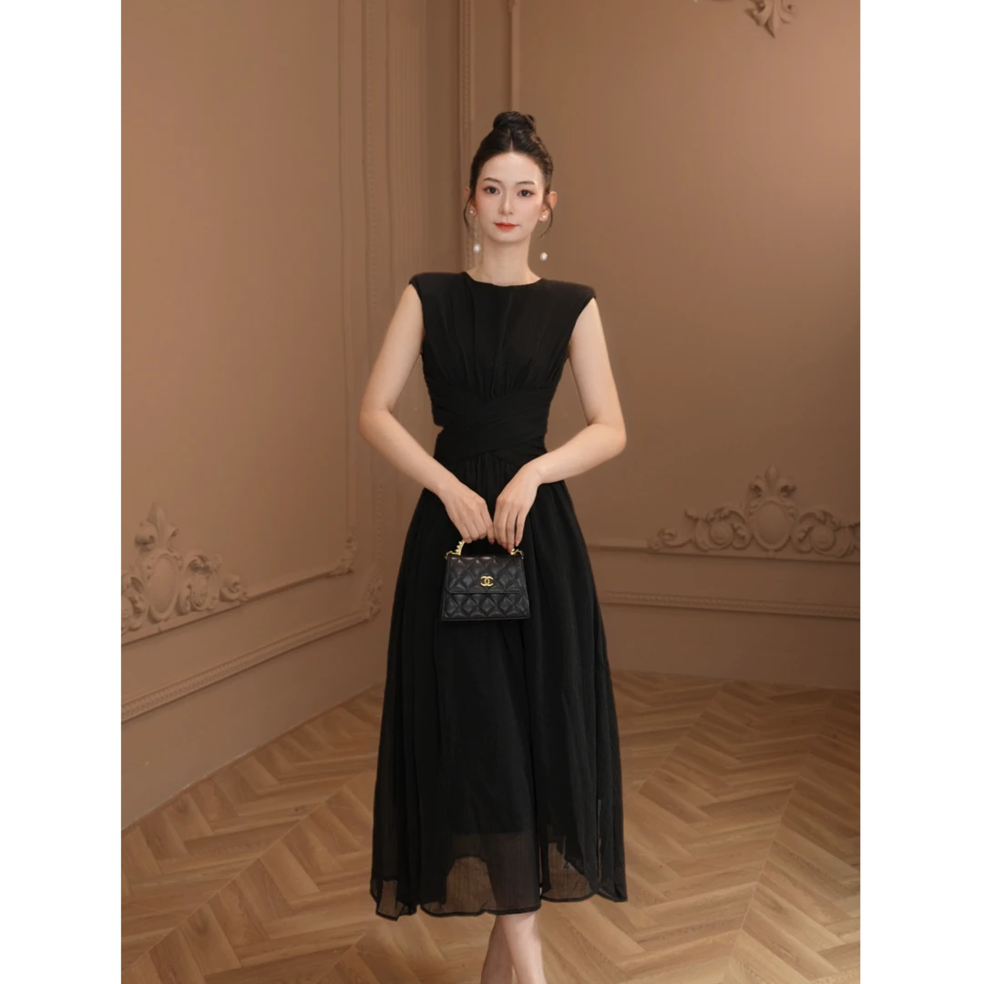 新款法式高级感轻奢小众镂空无袖气质名媛收腰显瘦连衣裙9886