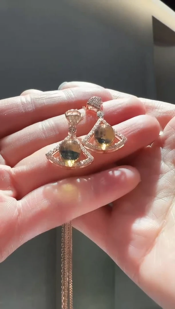 【闪购商品】蓝珀颈饰银S925镶嵌111】多样性发其一