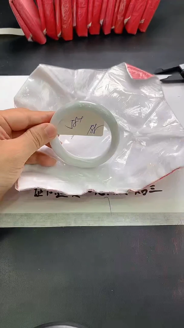 翡翠手镯未镶嵌141