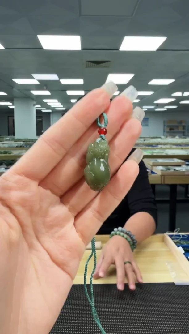 颈饰未镶嵌和田玉貔貅吊坠16*30