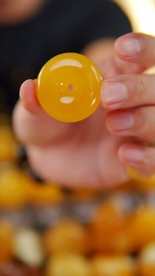 琥珀颈饰未镶嵌16.52平安扣吊坠