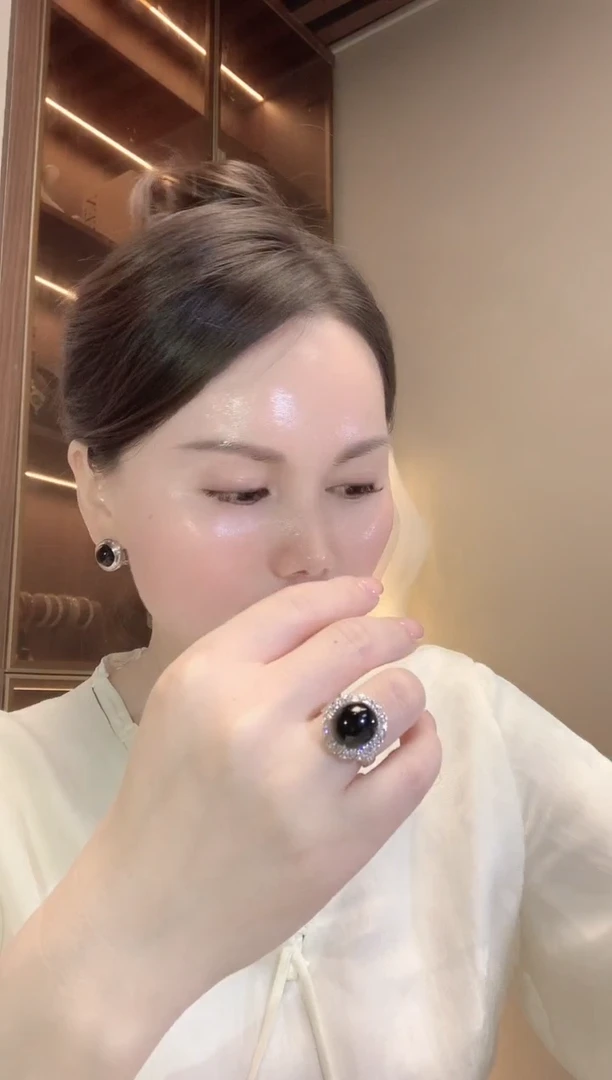 翡翠戒指18K金镶嵌C85 翡翠