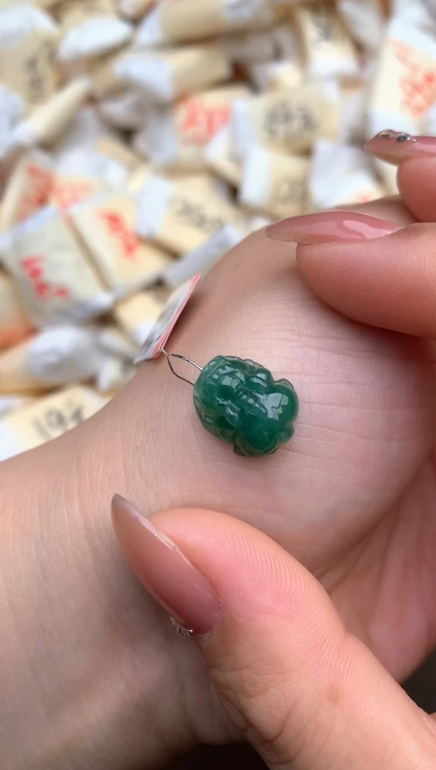 【闪购商品】翡翠挂件未镶嵌—  21