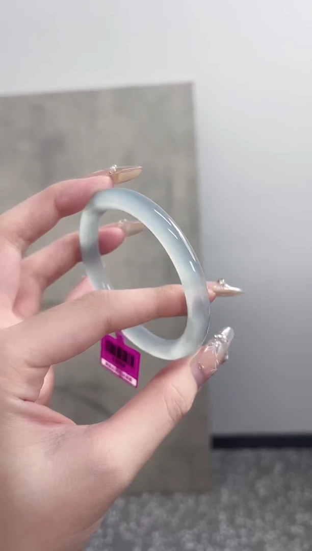 【闪购商品】玛瑙/玉髓手镯未镶嵌57-58圈 需要包容圆条