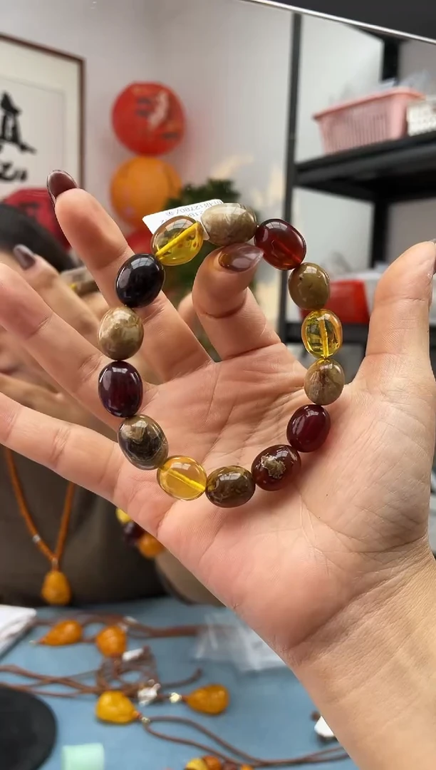 【闪购商品】琥珀珠宝奇石未镶嵌发一件