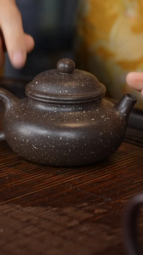茶壶紫砂宜兴紫砂壶  H85366