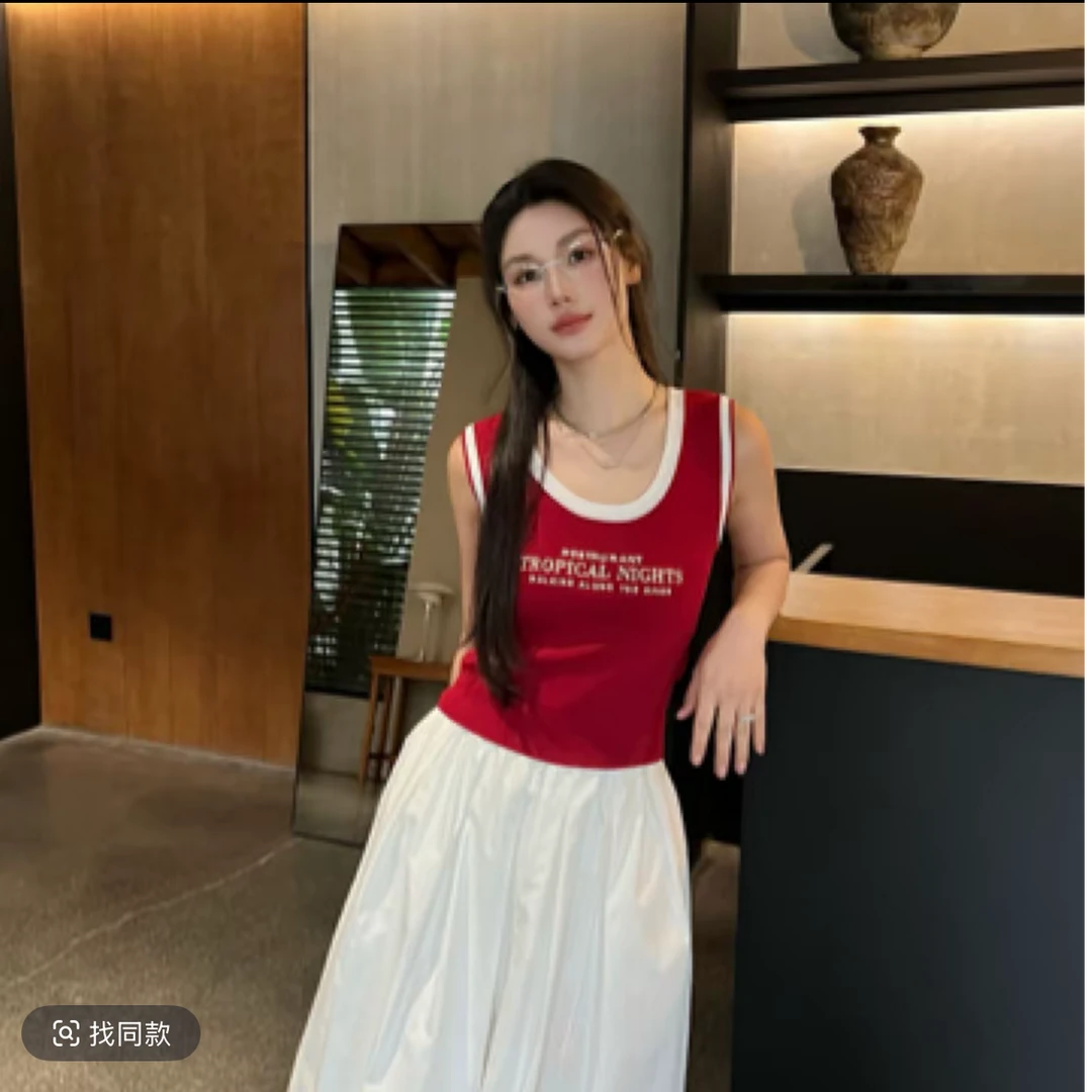 QL-8213夏季新款女撞色拼接显瘦修身美背吊带