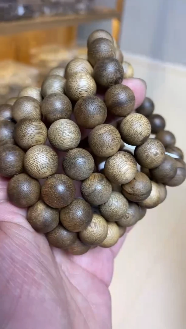 【闪购商品】沉香手串文莱圆珠单圈1.3多样性发其一