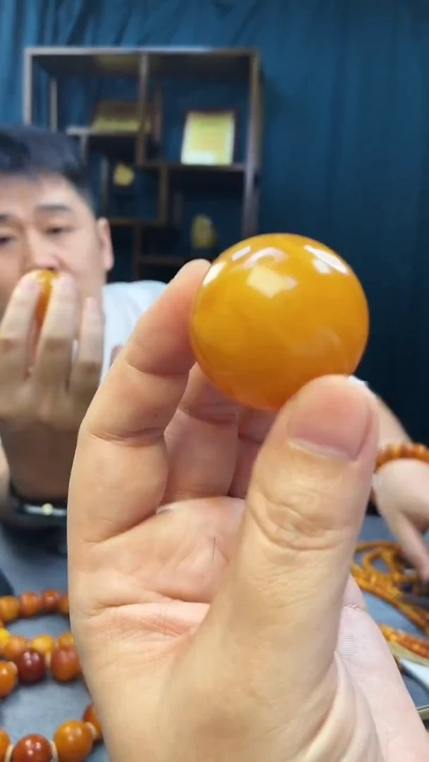 琥珀颈饰未镶嵌蜜蜡圆珠