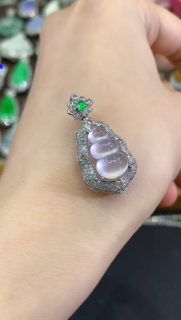 吊坠(不含链)18K金镶嵌翡翠B139