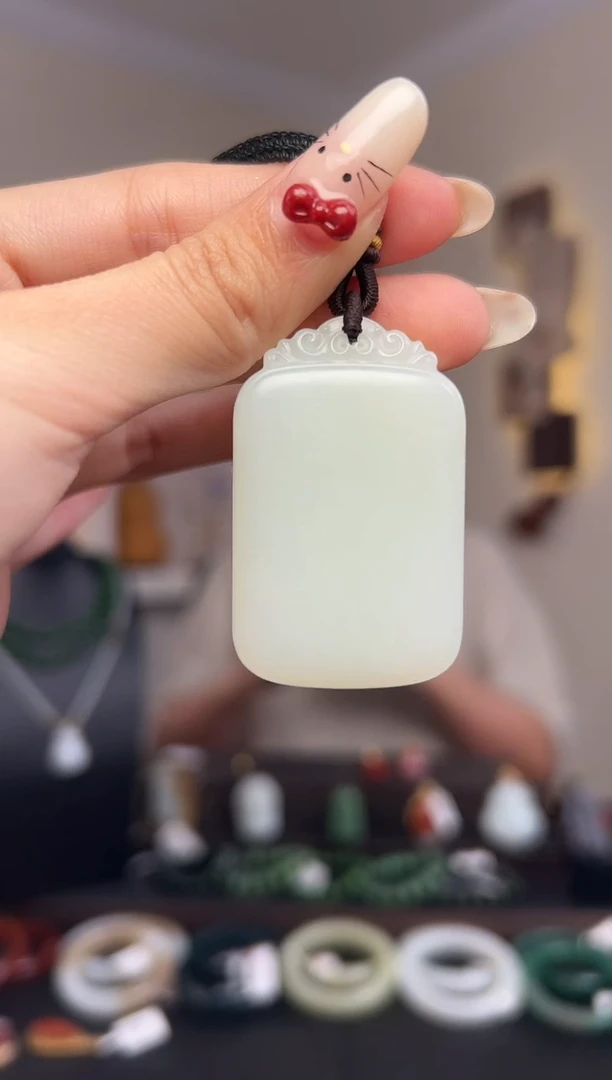 颈饰未镶嵌和田玉?**然46*30*9 w7 sp