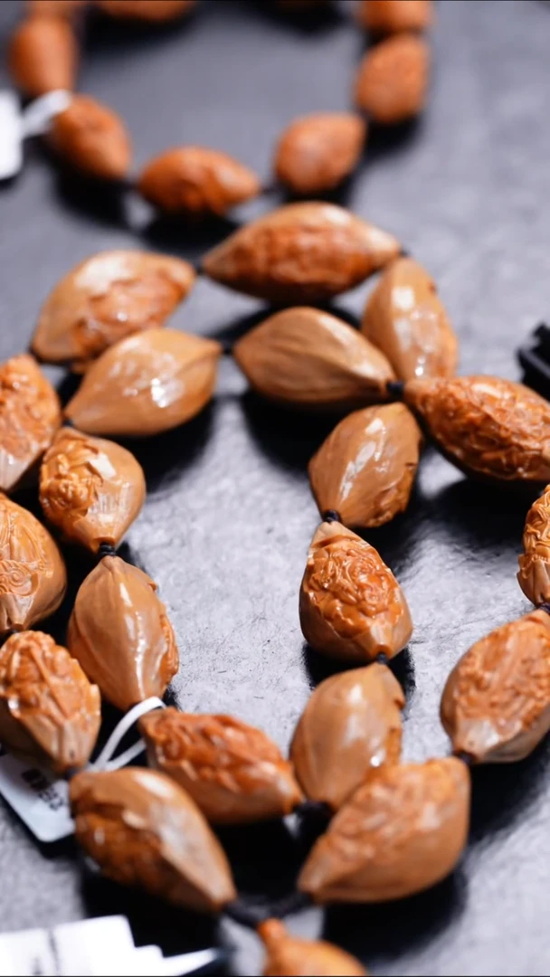 【闪购商品】橄榄核吊坠橄榄核