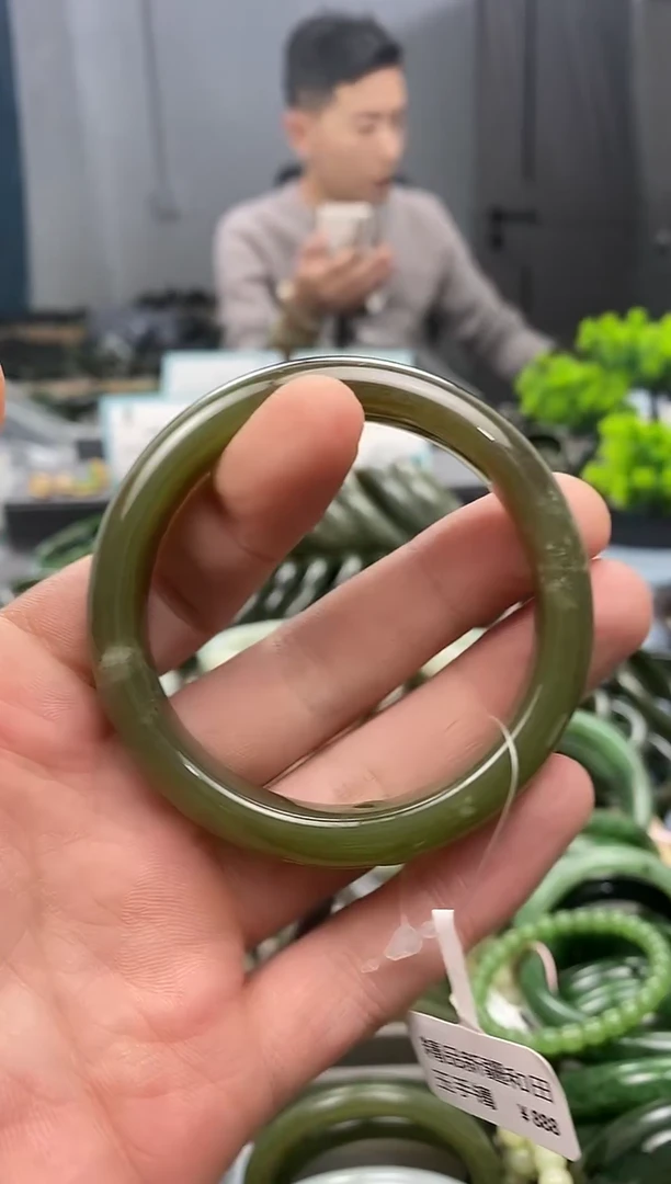 未镶嵌手镯和田玉52.5