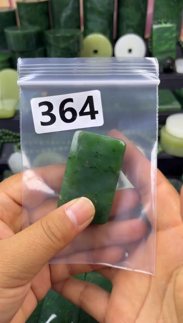 未镶嵌和田玉珠宝半成品镯芯