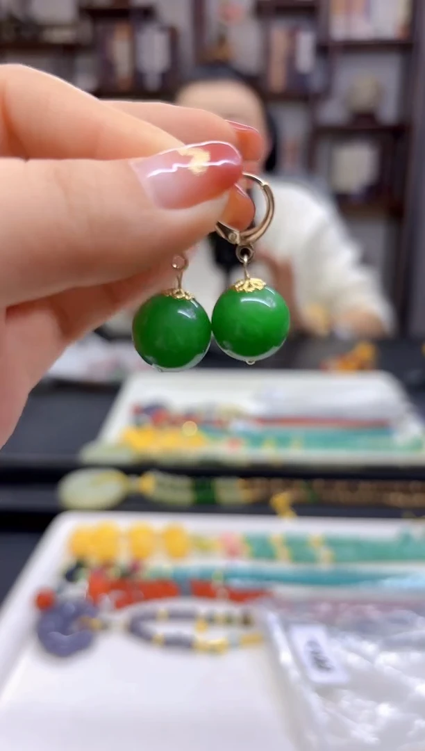 【闪购商品】翡翠耳坠14K金镶嵌耳扣E662