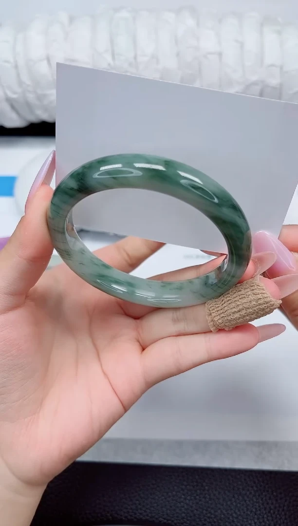 石英质玉手镯未镶嵌6-60/61