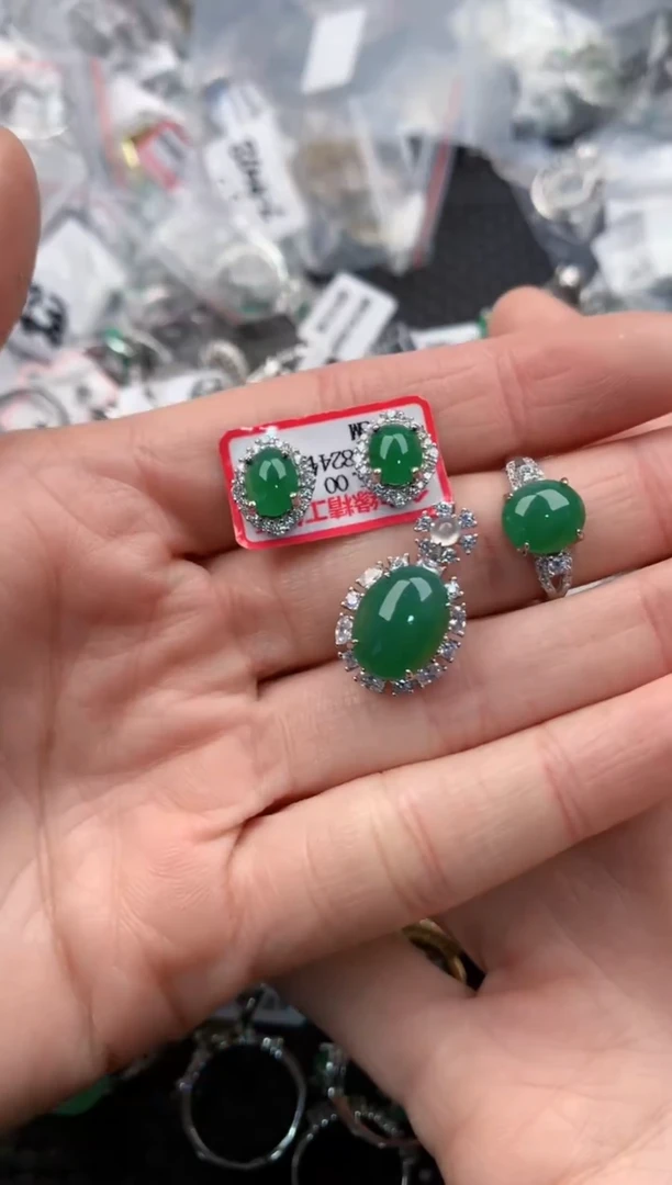 银S925镶嵌戒指翡翠2                              1