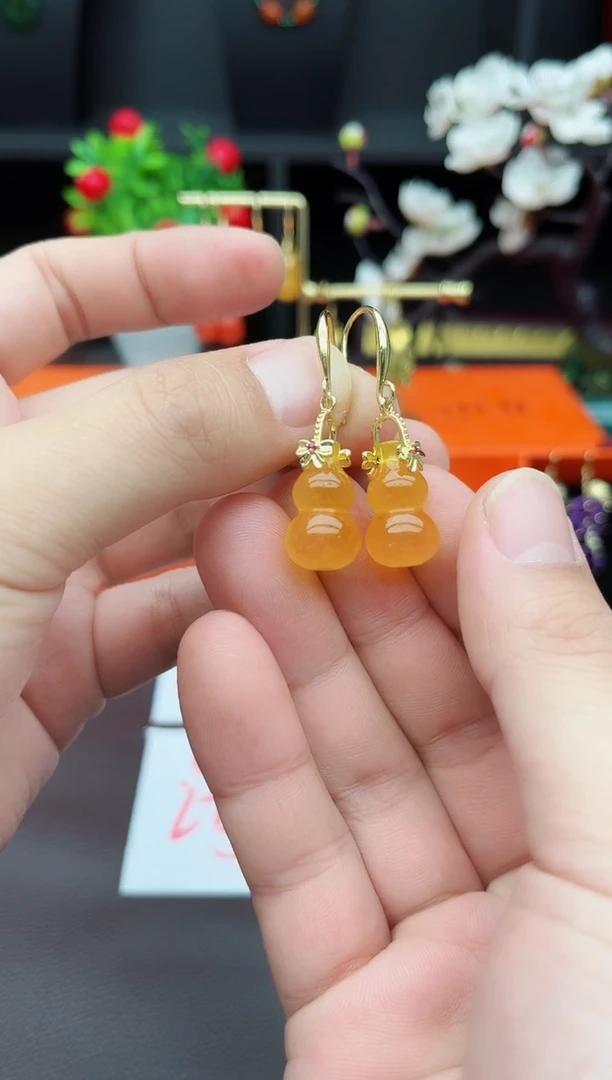 玛瑙/玉髓耳饰未镶嵌333000