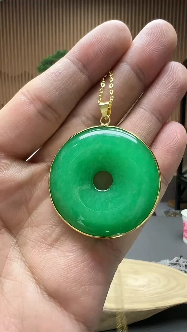 【闪购商品】翡翠颈饰未镶嵌天然玉石吊坠