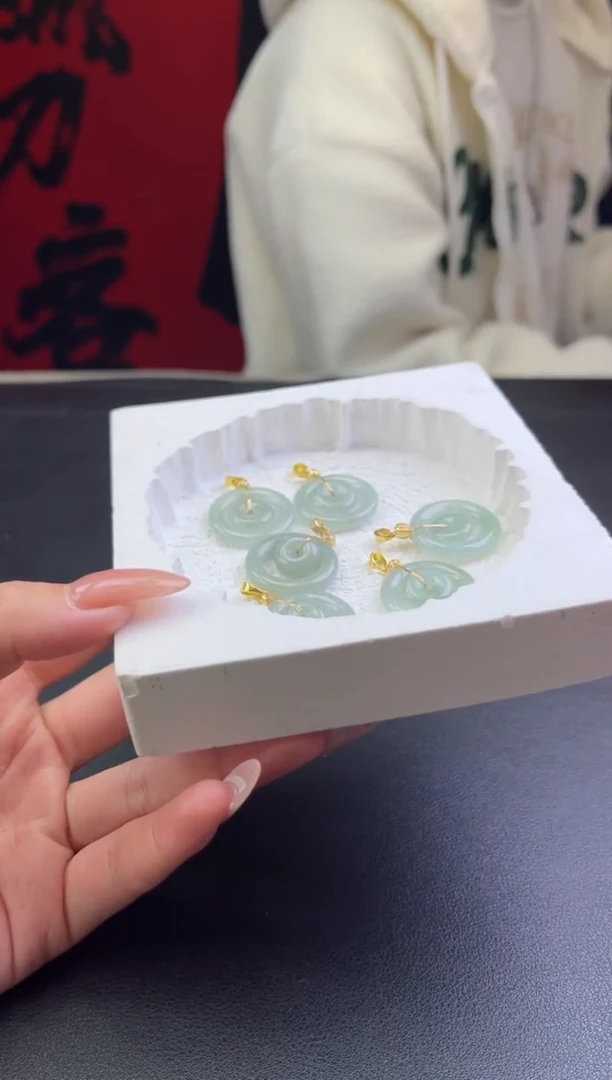 【闪购商品】翡翠颈饰合金边城刀客/592173/多样性发一