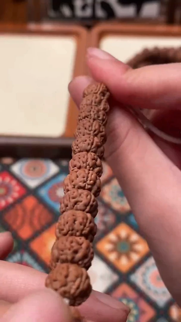吊坠金刚菩提勿里达纯血老树王手持