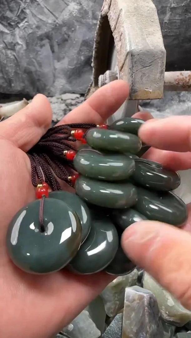 和田玉未镶嵌颈饰吊坠多样性拍一发一件