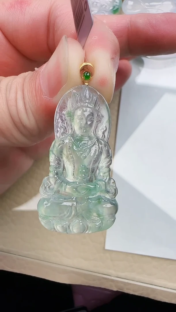 颈饰未镶嵌翡翠小***冲缅甸翡翠a货