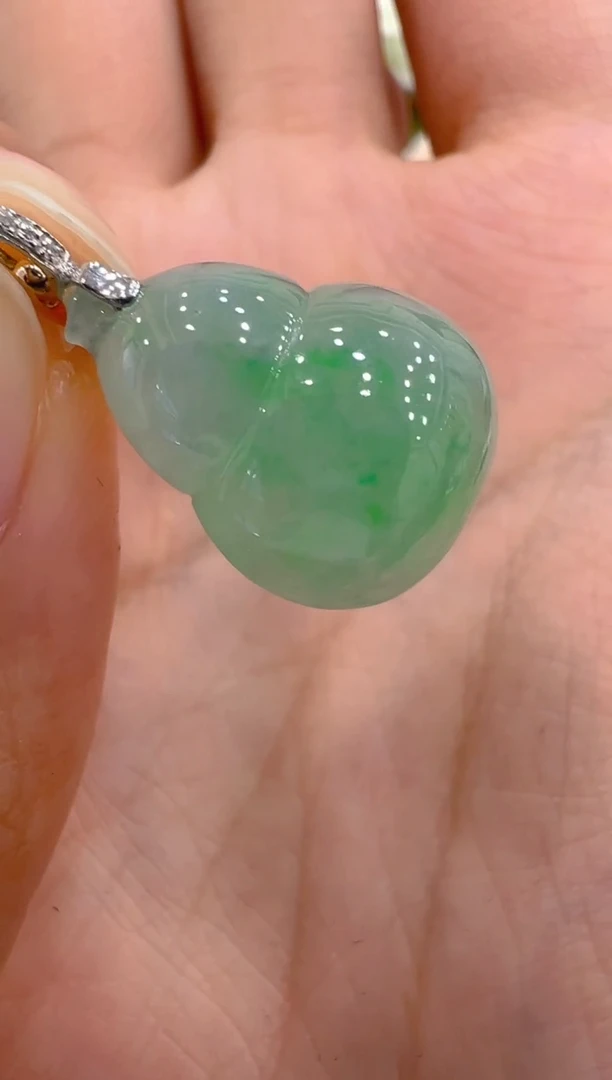 翡翠18K金镶嵌吊坠(不含链)多样性团购发一件