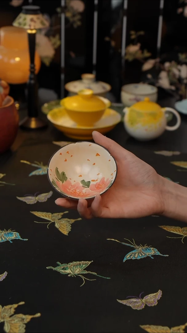 绮彩牡丹  普洱杯