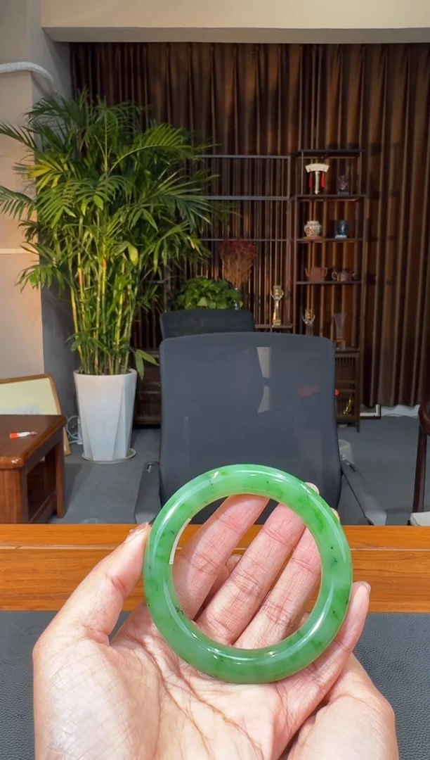 【闪购商品】和田玉146未镶嵌2.12巴哥54-60