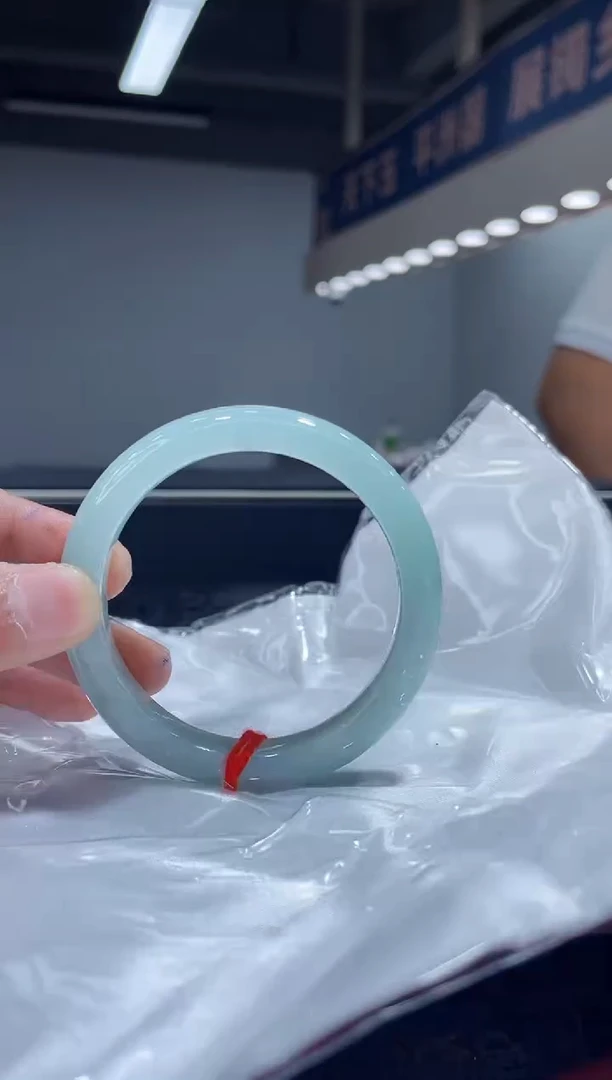 未镶嵌手镯翡翠7