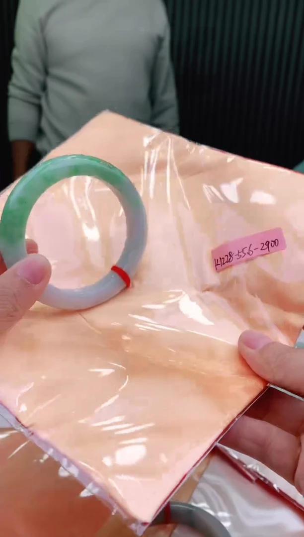 未镶嵌手镯翡翠55+