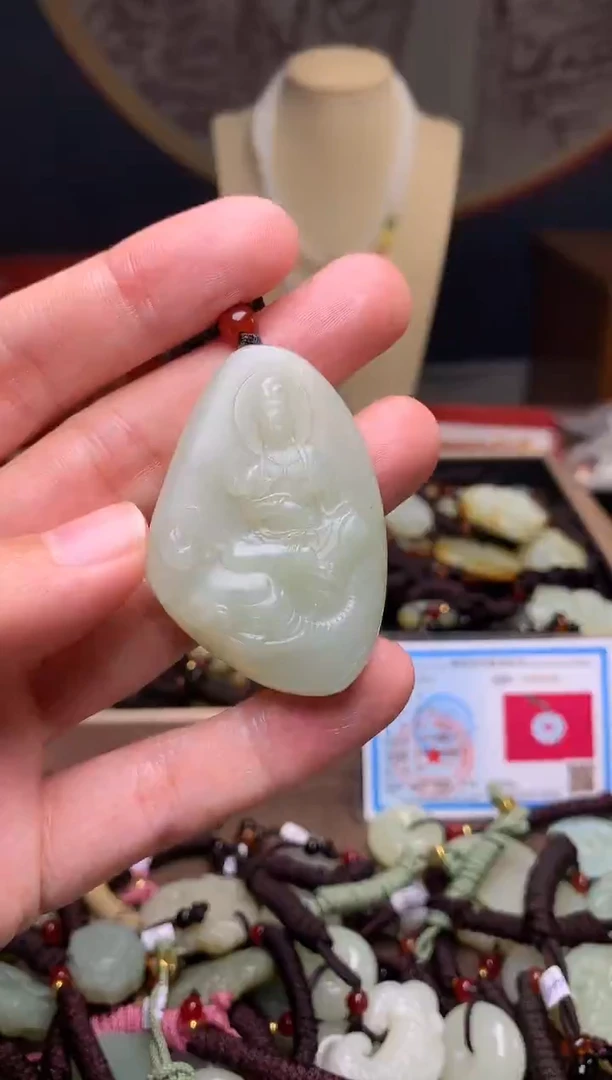 颈饰未镶嵌和田玉新疆料青海料清水和田玉吊坠