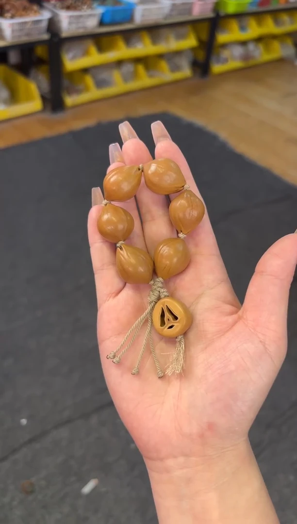 【闪购商品】菩提根/象牙果吊坠铁核人在囧途