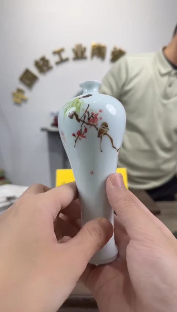 景德镇精美陶瓷小花插