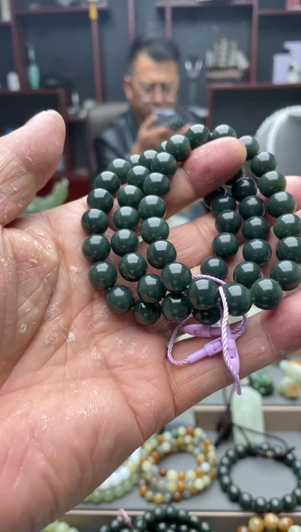 未镶嵌手串和田玉卡10