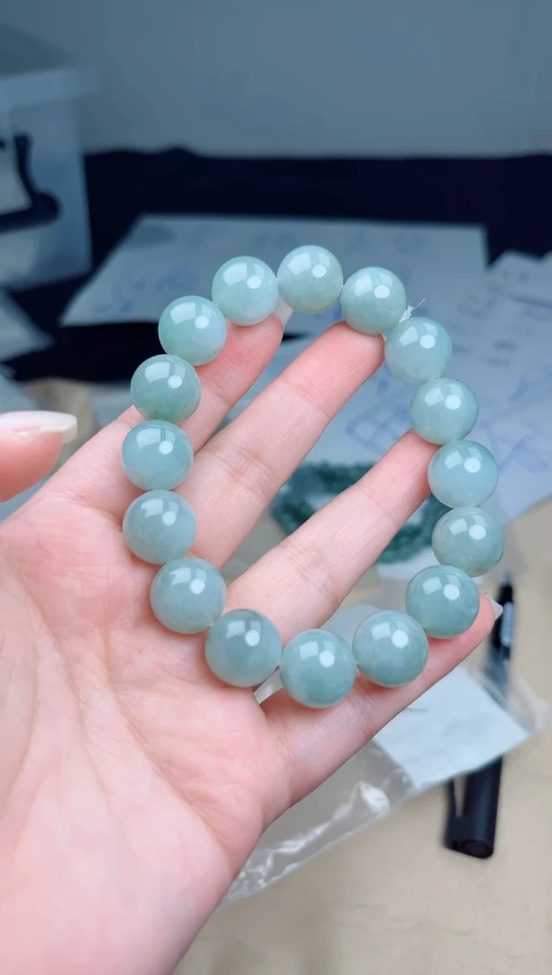 定制翡翠未镶嵌珠串