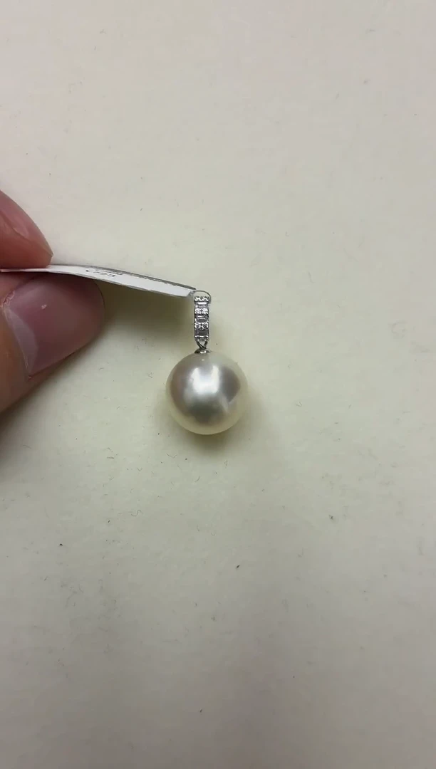 18K金镶嵌DA海水珍珠澳白吊坠14-15 y723