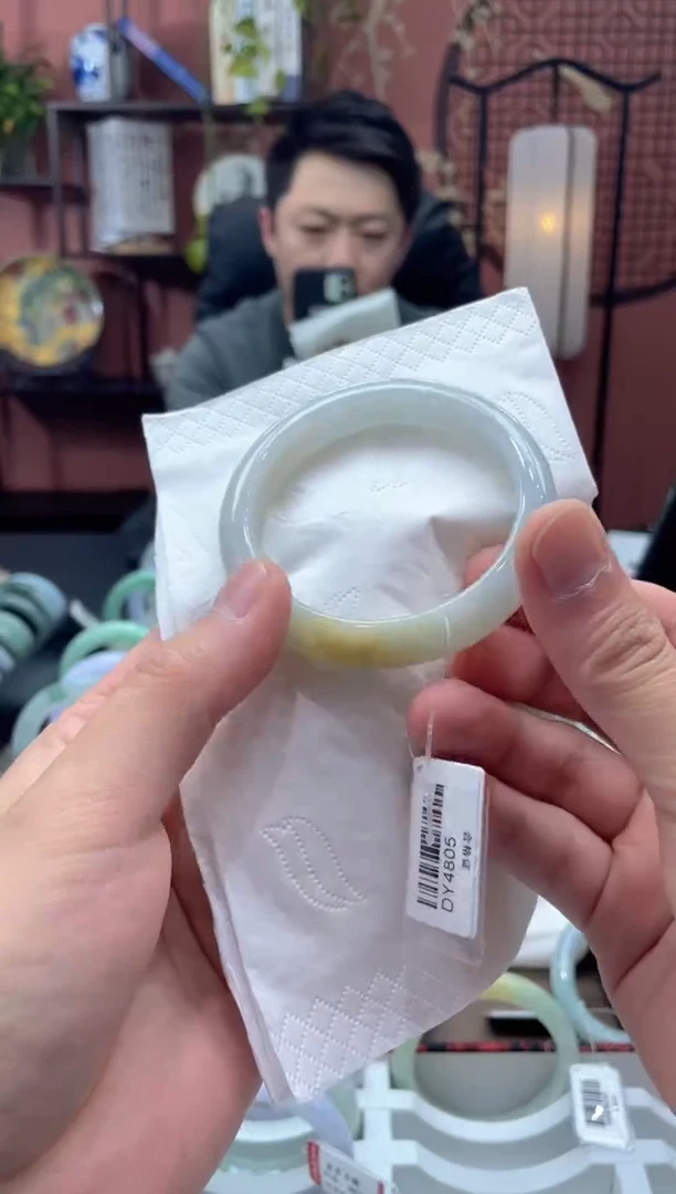 未镶嵌手镯翡翠6752****