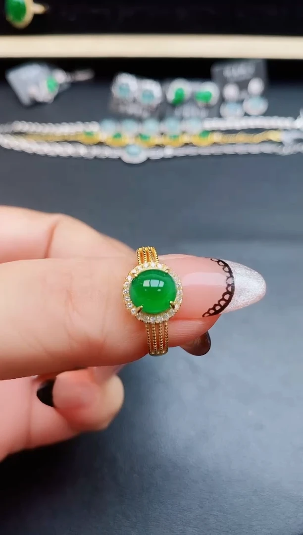 翡翠戒指银S925镶嵌5800