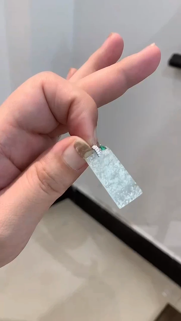 未镶嵌蛇纹石玉吊坠(不含链)吊坠